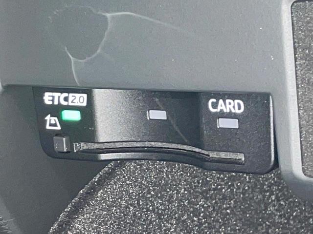 Ａ４ ３５ＴＤＩ　Ｓライン　後期型　コンフォートパッケージ　Ｓラインプラスパッケージ　バーチャルコックピット　レーダークルコン　純正ナビ　Ｂｌｕｅｔｏｏｔｈ　前席シートヒーター　パワーシート　純正１８インチＡＷ　ＥＴＣ　禁煙車（46枚目）