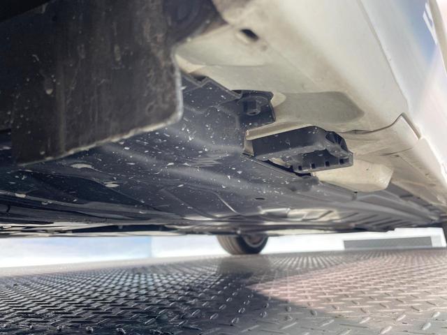 Cクラスステーションワゴン C200ステーションワゴンアバンギャルドAMGライン レーダーセーフティパッケージ 黒革シート レーダークルーズ バックカメラ AppleCarPlay ブラインドスポットモニター 前席シートヒーター 前席メモリー付パワーシート ETC車載器 禁煙車(26枚目)