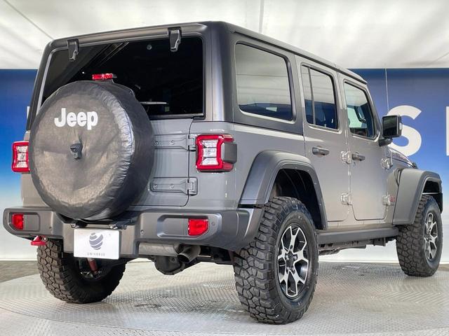 ジープ・ラングラーアンリミテッド ルビコン　黒革シート　レーダークルーズ　純正ナビ　ＡｐｐｌｅＣａｒＰｌａｙ　全周囲カメラ　前席シートヒーター　オートエアコン　キーレスエントリー　ＬＥＤヘッドランプ　純正１７インチアルミホイール　ＥＴＣ　禁煙車（21枚目）