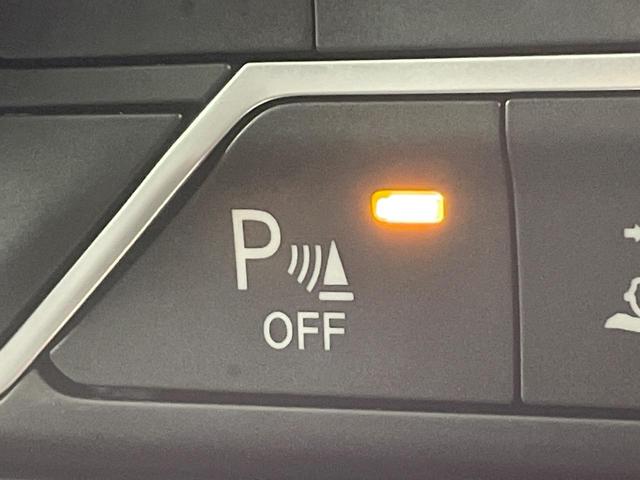 ジープ・ラングラーアンリミテッド ルビコン　黒革シート　レーダークルーズ　純正ナビ　ＡｐｐｌｅＣａｒＰｌａｙ　全周囲カメラ　前席シートヒーター　オートエアコン　キーレスエントリー　ＬＥＤヘッドランプ　純正１７インチアルミホイール　ＥＴＣ　禁煙車（50枚目）