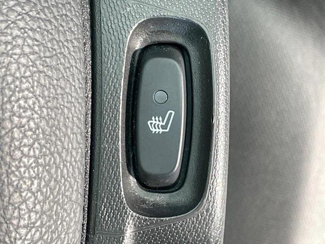 トゥインゴ テンポ クルーズコントロール carrozzeria製ナビ Bluetooth バックカメラ バックソナー 前席シートヒーター 車線逸脱警報 LEDヘッドランプ 純正16インチAW オートエアコン 禁煙車(6枚目)