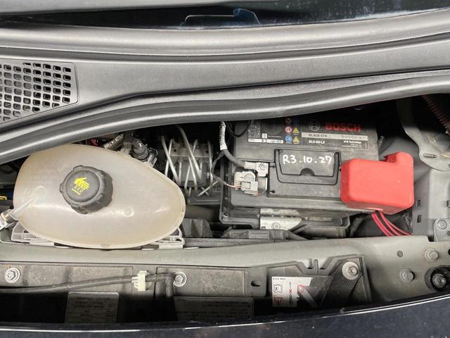 トゥインゴ テンポ クルーズコントロール carrozzeria製ナビ Bluetooth バックカメラ バックソナー 前席シートヒーター 車線逸脱警報 LEDヘッドランプ 純正16インチAW オートエアコン 禁煙車(19枚目)