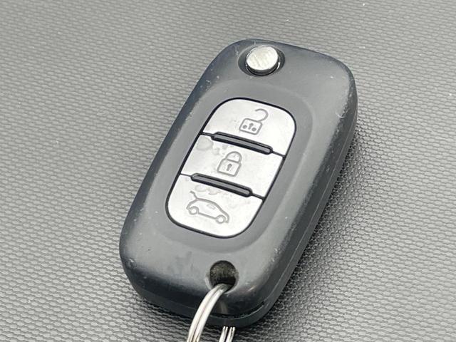 トゥインゴ テンポ クルーズコントロール carrozzeria製ナビ Bluetooth バックカメラ バックソナー 前席シートヒーター 車線逸脱警報 LEDヘッドランプ 純正16インチAW オートエアコン 禁煙車(48枚目)