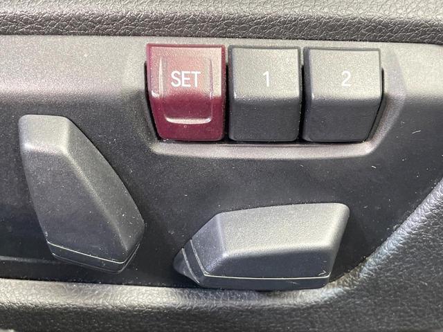 ４シリーズ ４２８ｉクーペ　ラグジュアリー　黒革シート　レーダークルーズ　純正ナビ　Ｂｌｕｅｔｏｏｔｈ　バックカメラ　クリアランスソナー　パーキングアシスト　ヘッドアップディスプレイ　前席シートヒーター　前席パワーシート　ルームミラー内蔵ＥＴＣ（7枚目）