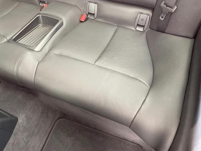 ４シリーズ ４２８ｉクーペ　ラグジュアリー　黒革シート　レーダークルーズ　純正ナビ　Ｂｌｕｅｔｏｏｔｈ　バックカメラ　クリアランスソナー　パーキングアシスト　ヘッドアップディスプレイ　前席シートヒーター　前席パワーシート　ルームミラー内蔵ＥＴＣ（36枚目）