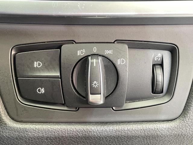 ４シリーズ ４２８ｉクーペ　ラグジュアリー　黒革シート　レーダークルーズ　純正ナビ　Ｂｌｕｅｔｏｏｔｈ　バックカメラ　クリアランスソナー　パーキングアシスト　ヘッドアップディスプレイ　前席シートヒーター　前席パワーシート　ルームミラー内蔵ＥＴＣ（55枚目）