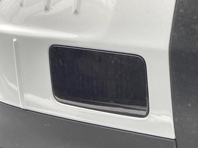 Ａ４アバント ３５ＴＦＳＩ　Ｓライン　パークアシストパッケージ　マトリクスＬＥＤヘッドライトパッケージ　シートヒーター　地デジＴＶチューナー　レーダークルーズ　ＡｐｐｌｅＣａｒＰｌａｙ　全周囲カメラ　スマートキー　ＥＴＣ車載器　禁煙車（7枚目）