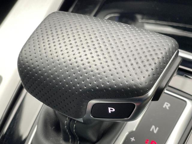 Ａ４アバント ３５ＴＦＳＩ　Ｓライン　パークアシストパッケージ　マトリクスＬＥＤヘッドライトパッケージ　シートヒーター　地デジＴＶチューナー　レーダークルーズ　ＡｐｐｌｅＣａｒＰｌａｙ　全周囲カメラ　スマートキー　ＥＴＣ車載器　禁煙車（13枚目）