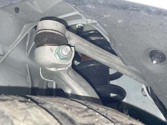 Ａ４アバント ３５ＴＦＳＩ　Ｓライン　パークアシストパッケージ　マトリクスＬＥＤヘッドライトパッケージ　シートヒーター　地デジＴＶチューナー　レーダークルーズ　ＡｐｐｌｅＣａｒＰｌａｙ　全周囲カメラ　スマートキー　ＥＴＣ車載器　禁煙車（26枚目）