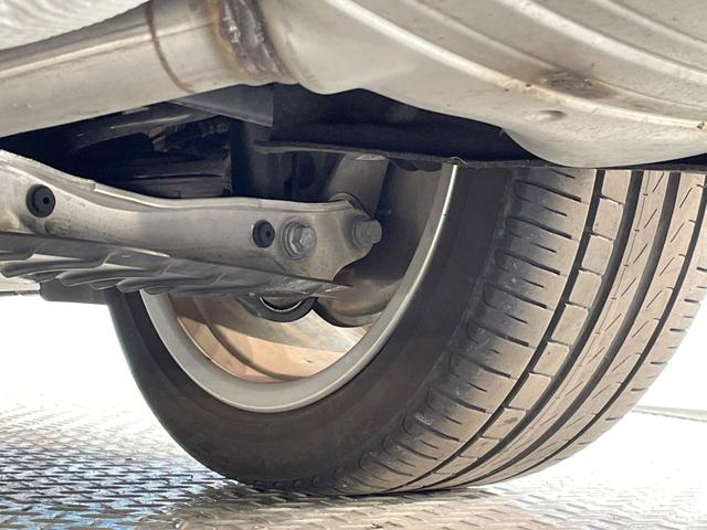 Ａ４アバント ３５ＴＦＳＩ　Ｓライン　パークアシストパッケージ　マトリクスＬＥＤヘッドライトパッケージ　シートヒーター　地デジＴＶチューナー　レーダークルーズ　ＡｐｐｌｅＣａｒＰｌａｙ　全周囲カメラ　スマートキー　ＥＴＣ車載器　禁煙車（27枚目）