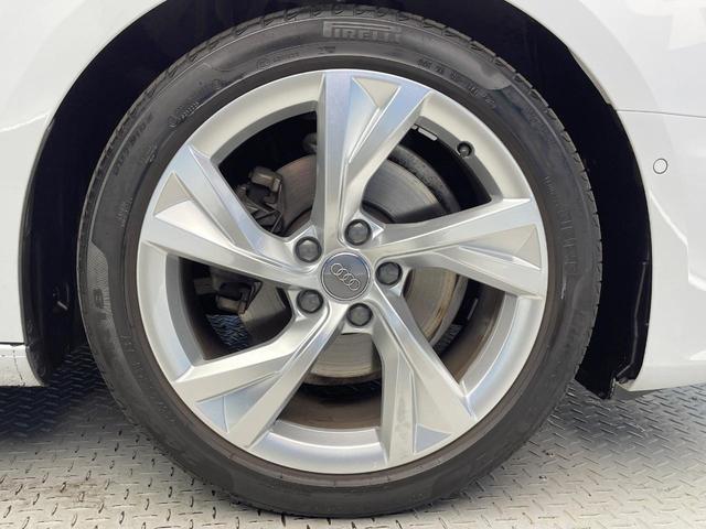 Ａ４アバント ３５ＴＦＳＩ　Ｓライン　パークアシストパッケージ　マトリクスＬＥＤヘッドライトパッケージ　シートヒーター　地デジＴＶチューナー　レーダークルーズ　ＡｐｐｌｅＣａｒＰｌａｙ　全周囲カメラ　スマートキー　ＥＴＣ車載器　禁煙車（31枚目）
