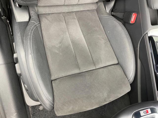 Ａ４アバント ３５ＴＦＳＩ　Ｓライン　パークアシストパッケージ　マトリクスＬＥＤヘッドライトパッケージ　シートヒーター　地デジＴＶチューナー　レーダークルーズ　ＡｐｐｌｅＣａｒＰｌａｙ　全周囲カメラ　スマートキー　ＥＴＣ車載器　禁煙車（34枚目）