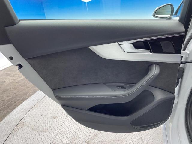 Ａ４アバント ３５ＴＦＳＩ　Ｓライン　パークアシストパッケージ　マトリクスＬＥＤヘッドライトパッケージ　シートヒーター　地デジＴＶチューナー　レーダークルーズ　ＡｐｐｌｅＣａｒＰｌａｙ　全周囲カメラ　スマートキー　ＥＴＣ車載器　禁煙車（38枚目）