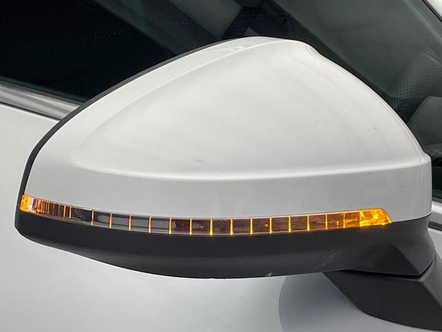 Ａ４アバント ３５ＴＦＳＩ　Ｓライン　パークアシストパッケージ　マトリクスＬＥＤヘッドライトパッケージ　シートヒーター　地デジＴＶチューナー　レーダークルーズ　ＡｐｐｌｅＣａｒＰｌａｙ　全周囲カメラ　スマートキー　ＥＴＣ車載器　禁煙車（43枚目）