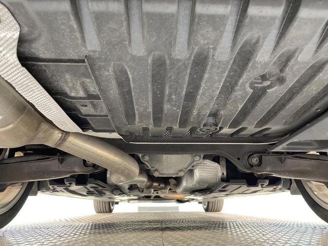 Ｅクラス Ｅ２２０ｄ　アバンギャルド　スポーツ　レザーエクスクルーシブＰＫＧ　パノラミックスライディングルーフ　レーダークルーズコントロール　３６０度カメラ　ブラインドアウポットアシスト　全席シートヒーター　前席パワーシート　純正ナビ　禁煙車（20枚目）