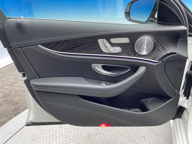 Ｅクラス Ｅ２２０ｄ　アバンギャルド　スポーツ　レザーエクスクルーシブＰＫＧ　パノラミックスライディングルーフ　レーダークルーズコントロール　３６０度カメラ　ブラインドアウポットアシスト　全席シートヒーター　前席パワーシート　純正ナビ　禁煙車（33枚目）