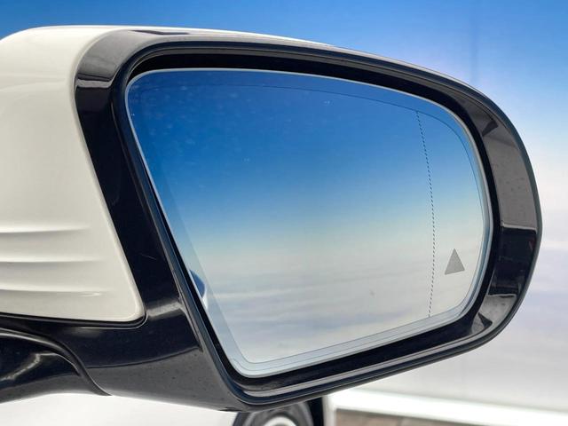 Ｅクラス Ｅ２２０ｄ　アバンギャルド　スポーツ　レザーエクスクルーシブＰＫＧ　パノラミックスライディングルーフ　レーダークルーズコントロール　３６０度カメラ　ブラインドアウポットアシスト　全席シートヒーター　前席パワーシート　純正ナビ　禁煙車（43枚目）