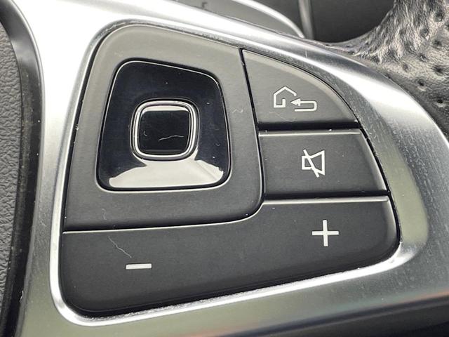 Ｅクラス Ｅ２２０ｄ　アバンギャルド　スポーツ　レザーエクスクルーシブＰＫＧ　パノラミックスライディングルーフ　レーダークルーズコントロール　３６０度カメラ　ブラインドアウポットアシスト　全席シートヒーター　前席パワーシート　純正ナビ　禁煙車（61枚目）