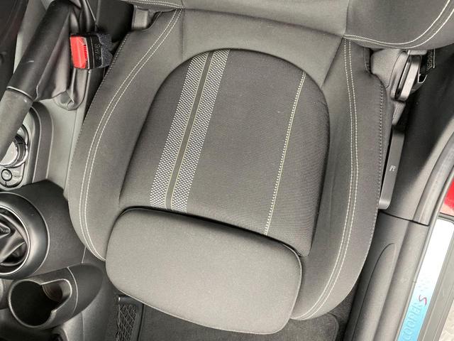 ＭＩＮＩ クーパーＳ　５ドア　純正ナビ　Ｂｌｕｅｔｏｏｔｈ　コンフォートアクセス　ＬＥＤヘッドランプ　純正１６インチアルミホイール　アイドリングストップ　横滑り防止装置　盗難防止システム　ＵＳＢ入力端子　ＥＴＣ　禁煙車（38枚目）