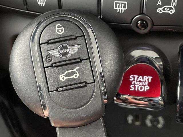 ＭＩＮＩ クーパーＳ　５ドア　純正ナビ　Ｂｌｕｅｔｏｏｔｈ　コンフォートアクセス　ＬＥＤヘッドランプ　純正１６インチアルミホイール　アイドリングストップ　横滑り防止装置　盗難防止システム　ＵＳＢ入力端子　ＥＴＣ　禁煙車（50枚目）
