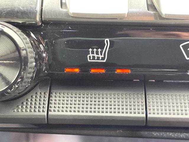 ５００８ ＧＴ　ブルーＨＤｉ　レーダークルーズコントロール　バックカメラ　サイドカメラ　アップルカープレイ　ブラインドスポットアシスト　前席シートヒーター　運転席パワーシート　ハーフレザーシート　スマートキー　ＬＥＤヘッドライト（7枚目）