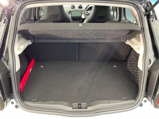 スマートフォーフォー ＢＲＡＢＵＳ　エクスクルーシブ　パノラミックガラスルーフ　バックカメラ　ＬＥＤヘッド　クルーズコントロール　フルセグＴＶ　前席シートヒーター　Ｂｌｕｅｔｏｏｔｈ　禁煙車　ＥＴＣ　純正１７インチアルミホイール　アイドリングストップ（14枚目）