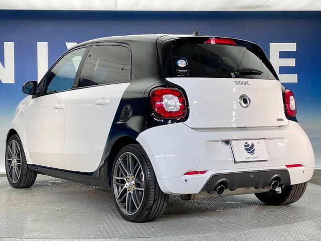 スマートフォーフォー ＢＲＡＢＵＳ　エクスクルーシブ　パノラミックガラスルーフ　バックカメラ　ＬＥＤヘッド　クルーズコントロール　フルセグＴＶ　前席シートヒーター　Ｂｌｕｅｔｏｏｔｈ　禁煙車　ＥＴＣ　純正１７インチアルミホイール　アイドリングストップ（19枚目）