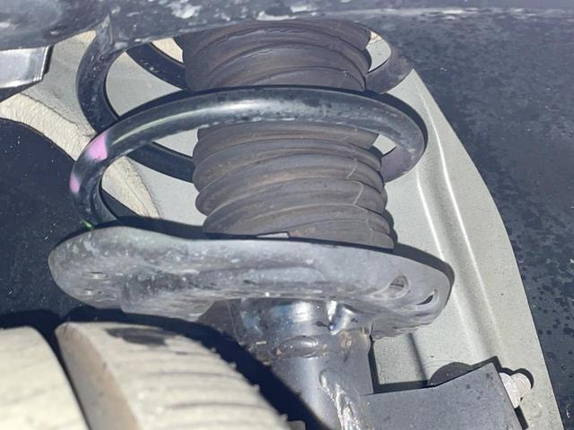 スマートフォーフォー ＢＲＡＢＵＳ　エクスクルーシブ　パノラミックガラスルーフ　バックカメラ　ＬＥＤヘッド　クルーズコントロール　フルセグＴＶ　前席シートヒーター　Ｂｌｕｅｔｏｏｔｈ　禁煙車　ＥＴＣ　純正１７インチアルミホイール　アイドリングストップ（25枚目）