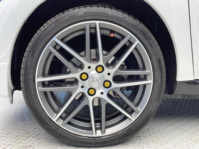 スマートフォーフォー ＢＲＡＢＵＳ　エクスクルーシブ　パノラミックガラスルーフ　バックカメラ　ＬＥＤヘッド　クルーズコントロール　フルセグＴＶ　前席シートヒーター　Ｂｌｕｅｔｏｏｔｈ　禁煙車　ＥＴＣ　純正１７インチアルミホイール　アイドリングストップ（31枚目）