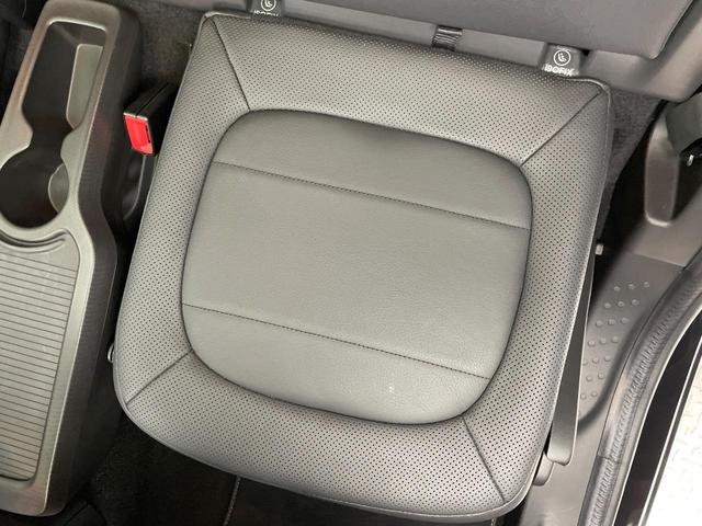 スマートフォーフォー ＢＲＡＢＵＳ　エクスクルーシブ　パノラミックガラスルーフ　バックカメラ　ＬＥＤヘッド　クルーズコントロール　フルセグＴＶ　前席シートヒーター　Ｂｌｕｅｔｏｏｔｈ　禁煙車　ＥＴＣ　純正１７インチアルミホイール　アイドリングストップ（39枚目）