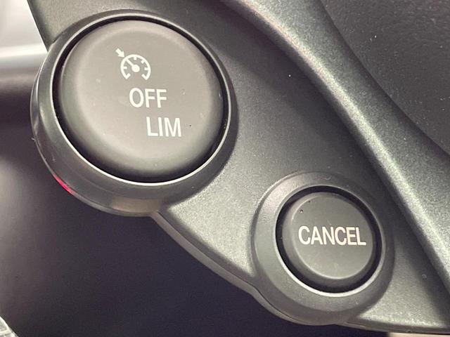 スマートフォーフォー ＢＲＡＢＵＳ　エクスクルーシブ　パノラミックガラスルーフ　バックカメラ　ＬＥＤヘッド　クルーズコントロール　フルセグＴＶ　前席シートヒーター　Ｂｌｕｅｔｏｏｔｈ　禁煙車　ＥＴＣ　純正１７インチアルミホイール　アイドリングストップ（50枚目）