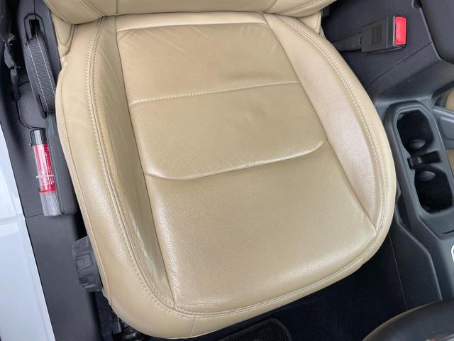 ジープ・ラングラーアンリミテッド サハラ ローンチエディション アップルカープレイ バックカメラ オートクルーズコントロール 前席シートヒーター ALPINE製スピーカー ブラインドスポットアシスト ステアリングヒーター 純正ナビ LEDヘッドライト 禁煙車(37枚目)