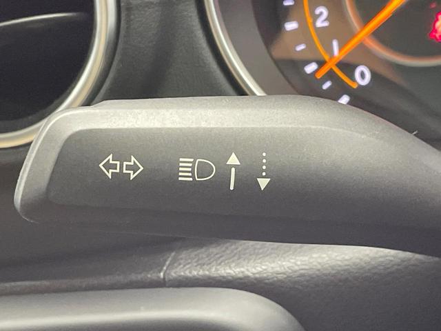 ジープ・ラングラーアンリミテッド サハラ ローンチエディション アップルカープレイ バックカメラ オートクルーズコントロール 前席シートヒーター ALPINE製スピーカー ブラインドスポットアシスト ステアリングヒーター 純正ナビ LEDヘッドライト 禁煙車(59枚目)