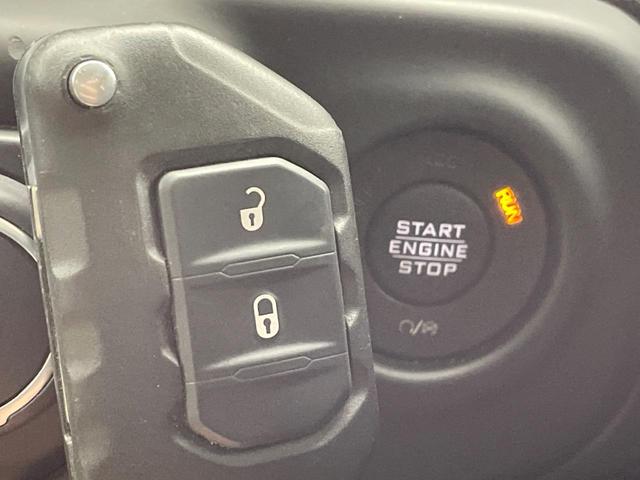 ジープ・ラングラーアンリミテッド サハラ ローンチエディション アップルカープレイ バックカメラ オートクルーズコントロール 前席シートヒーター ALPINE製スピーカー ブラインドスポットアシスト ステアリングヒーター 純正ナビ LEDヘッドライト 禁煙車(63枚目)