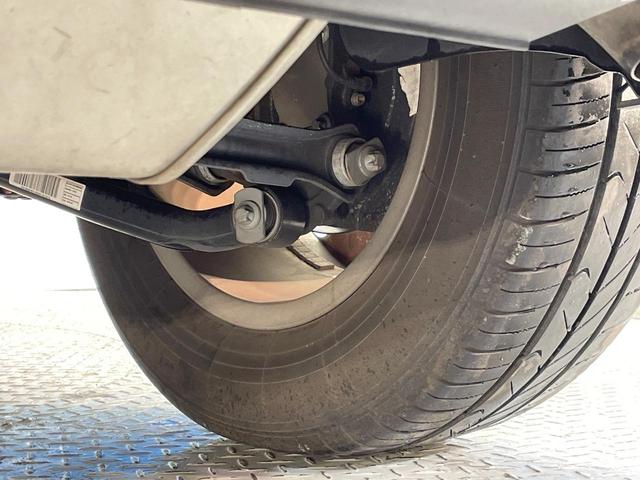 ジープ・レネゲード ロンジチュード　アップルカープレイ　バックカメラ　Ｂｅａｔｓサウンドシステム　オートクルーズコントロール　コーナーセンサー　７インチタッチモニター　３．５インチモノクロマルチビューディスプレイ　純正１６インチＡＷ（25枚目）