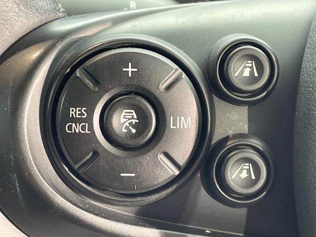 ＭＩＮＩ クーパーＳＤ　クラブマン　ペッパーパッケージ　レーダークルーズ　純正ナビ　Ｂｌｕｅｔｏｏｔｈ　バックカメラ　パークディスタンスコントロール　コンフォートアクセス　ＬＥＤヘッドランプ　純正１７インチＡＷ　ＥＴＣ車載器　禁煙車（4枚目）