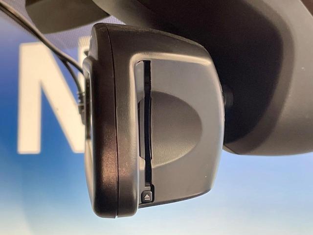 ＭＩＮＩ クーパーＳＤ　クラブマン　ペッパーパッケージ　レーダークルーズ　純正ナビ　Ｂｌｕｅｔｏｏｔｈ　バックカメラ　パークディスタンスコントロール　コンフォートアクセス　ＬＥＤヘッドランプ　純正１７インチＡＷ　ＥＴＣ車載器　禁煙車（8枚目）