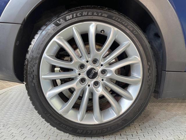 ＭＩＮＩ クーパーＳＤ　クラブマン　ペッパーパッケージ　レーダークルーズ　純正ナビ　Ｂｌｕｅｔｏｏｔｈ　バックカメラ　パークディスタンスコントロール　コンフォートアクセス　ＬＥＤヘッドランプ　純正１７インチＡＷ　ＥＴＣ車載器　禁煙車（27枚目）