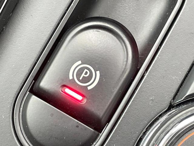 ＭＩＮＩ クーパーＳＤ　クラブマン　ペッパーパッケージ　レーダークルーズ　純正ナビ　Ｂｌｕｅｔｏｏｔｈ　バックカメラ　パークディスタンスコントロール　コンフォートアクセス　ＬＥＤヘッドランプ　純正１７インチＡＷ　ＥＴＣ車載器　禁煙車（45枚目）
