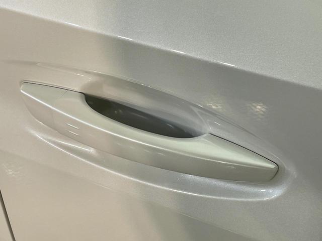 ２０８ ＧＴ　レーダークルーズ　純性ナビ　ＡｐｐｌｅＣａｒＰｌａｙ　バックカメラ　クリアランスソナー　ブラインドスポットアシスト　レーンキープアシスト　前席シートヒーター　ＬＥＤヘッドランプ　ＥＴＣ車載器　禁煙車（8枚目）