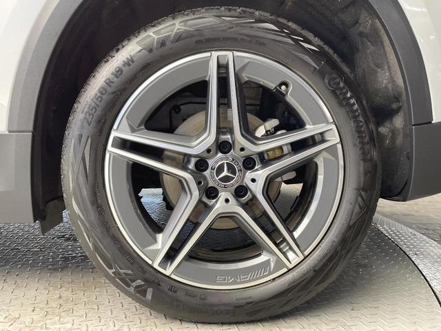 ＧＬＡクラス ＧＬＡ２００ｄ　４マチック　ＡＭＧライン　パノラミックスライディングルーフ　ナビゲーションパッケージ　禁煙車　レーダークルーズ　ＡｐｐｌｅＣａｒＰｌａｙ　全周囲カメラ　純正ナビ　電動リアゲート　アンビエントライト　ＬＥＤヘッドライト　４ＷＤ（29枚目）