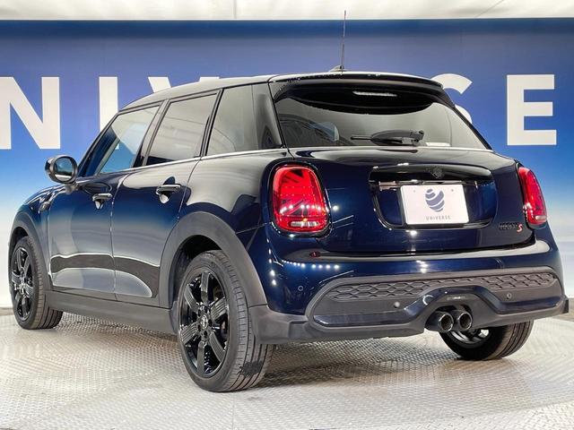 ＭＩＮＩ クーパーＳ　クラシック・トリム　クラシックトリム　純正１７インチブラック塗装ＡＷ　ＡｐｐｌｅＣａｒＰｌａｙ　前席シートヒーター　バックカメラ　クルーズコントロール　衝突被害軽減ブレーキ　ヘッドアップディスプレイ　ＥＴＣ　禁煙車（19枚目）