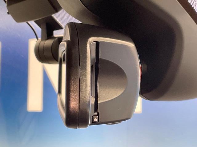 ＭＩＮＩ クーパーＳ　クロスオーバー　ペッパーパッケージ　純正ＯＰブラック塗装１８インチアロイホイール　レーダークルコン　ＬＥＤヘッドランプ　ＬＥＤフロントフォグランプ　バックカメラ　パーキングアシスト　ＥＴＣ内蔵ルームミラー　禁煙車（42枚目）