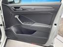 ＴＤＩ　Ｒライン　レーダークルーズコントロール　バックカメラ　ブラインドスポットアシスト　アップルカープレイ　デジタルコックピッドプロ　ＬＥＤヘッドライト　オートハイビーム　パワーバックドア　スマートキー　純正ナビ（41枚目）