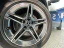 ●純正19インチアルミホイール:輸入車ならではの卓越した走りを支えるホイールと足回りです!日本車の走りに慣れている方にもぜひ体感して頂きたいほど、高いレベルでまとまっています!