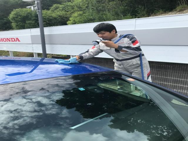 ヴェゼル ハイブリッドＸ・ホンダセンシング　ギャザズナビ／リアカメラ／スマートキー／ホンダセンシング／ＬＥＤヘッドライト／音声タイプＥＴＣ／純正１６インチアルミホイール／リアプライバシーガラス／オートエアコン（47枚目）