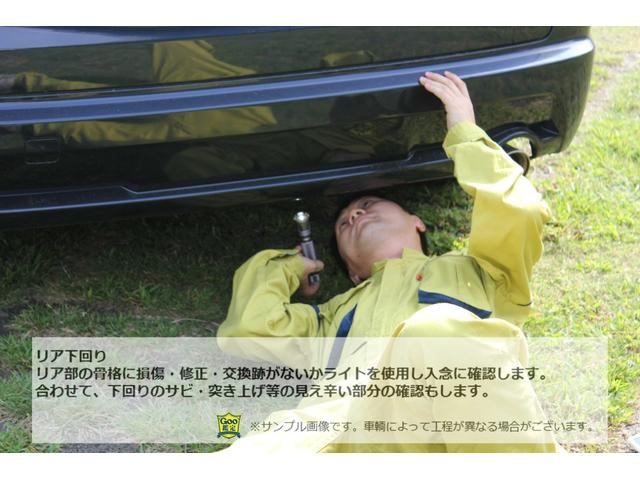ヴェゼル ハイブリッドＸ・ホンダセンシング　ギャザズナビ／リアカメラ／スマートキー／ホンダセンシング／ＬＥＤヘッドライト／音声タイプＥＴＣ／純正１６インチアルミホイール／リアプライバシーガラス／オートエアコン（56枚目）
