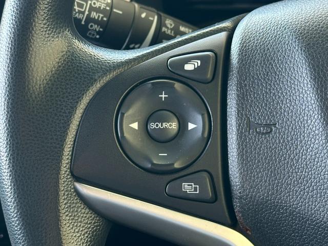 シャトル Ｇホンダセンシング　社外ナビ／リアカメラ／ホンダセンシング／ハロゲンヘッドライト／スマートキー／音声タイプＥＴＣ付／リアプライバシーガラス／フルホイールキャップ（10枚目）