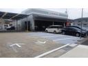 中古車展示場を拡大オープンするのと同時にお客様駐車場も拡大し、入りやすく止めやすくなりました♪
