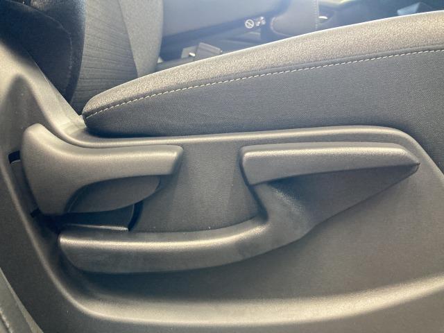 セレナ ハイウェイスターＶ　純正１２．３型ナビ　アラウンドビューカメラ　シートヒーター　ステアリングヒーター　ブラインドスポットモニター　プロパイロッド　デジタルインナーミラー　ワイヤレス充電　電動パーキングブレーキ　ＥＴＣ（25枚目）